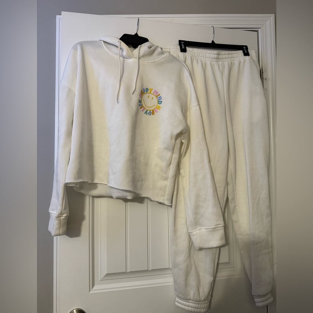 🤍NWOT SWEAT SET